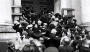 金融纪录片揭秘1948：黄金抛售、币改泄密，国共经济战真相