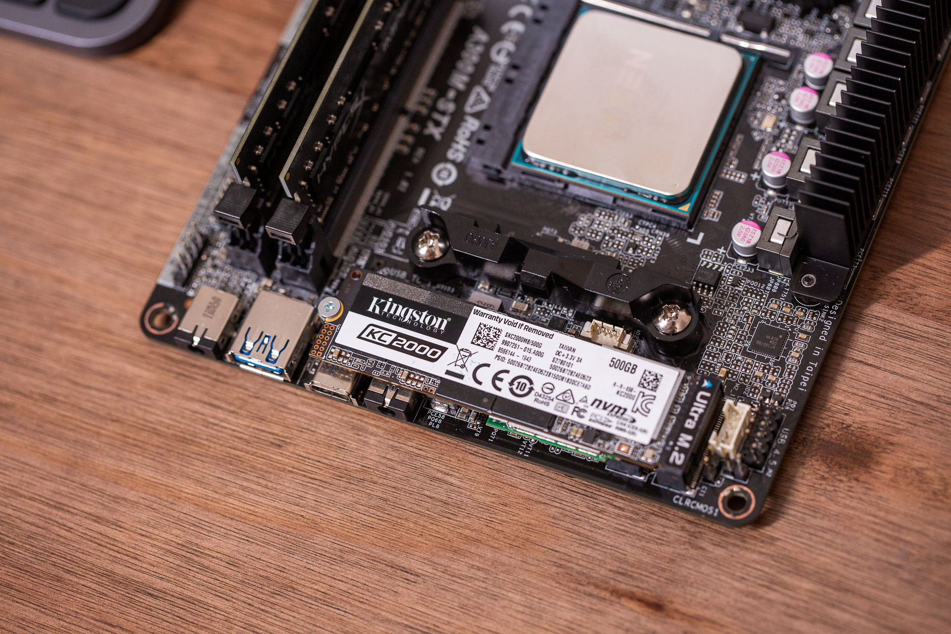 炒股专用电脑6屏_多屏炒股电脑_炒股用屏幕