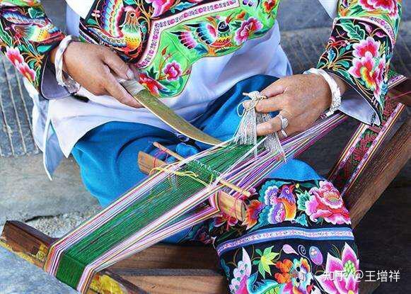 凤凰古城景点介绍_凤凰金融平台_凤凰古城旅游攻略