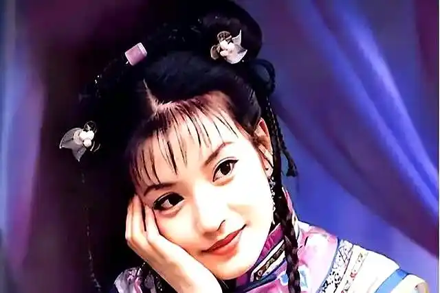 赵薇炒股赔钱_赵薇 封杀 离婚 股权冻结