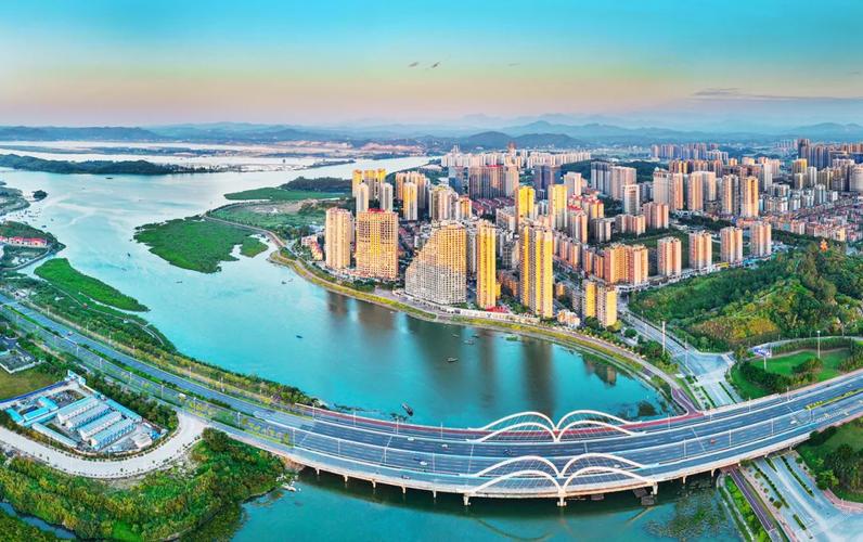 防城港民族团结进步创建_防城港铸牢中华民族共同体意识_防城港金融中心