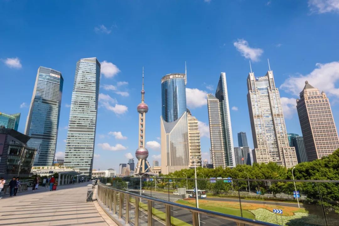 浦东环球金融中心_上海环球金融中心观光攻略_陆家嘴三剑客拍照点